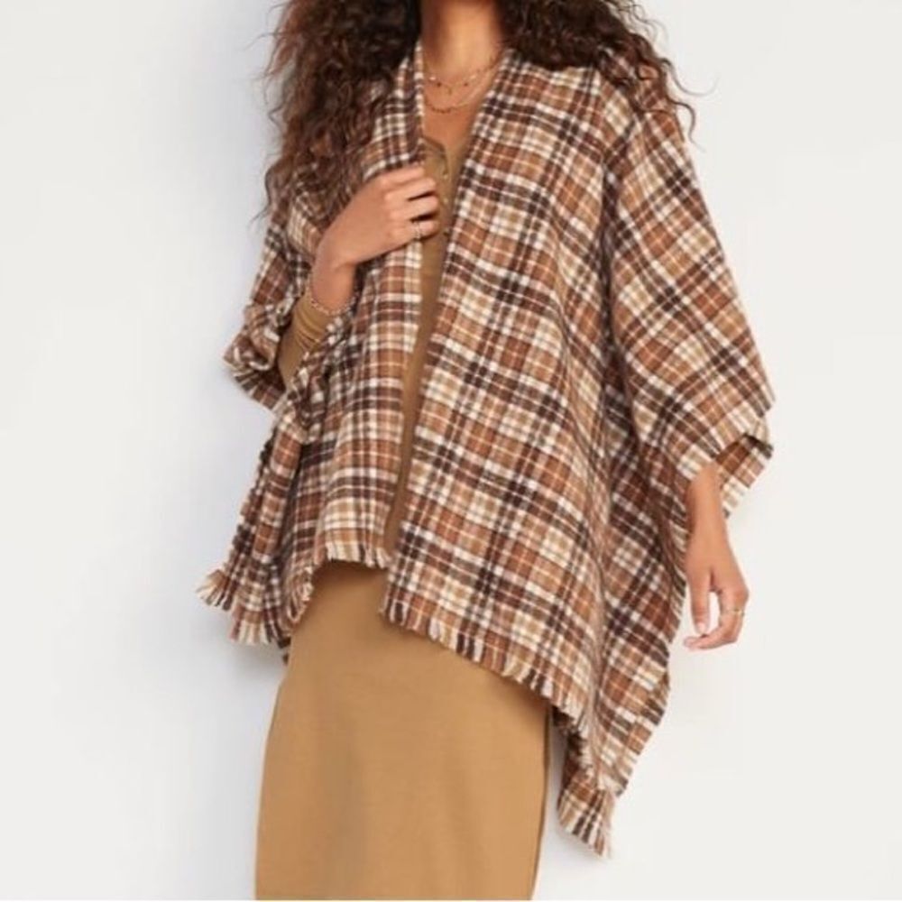 Old Navy Flannel Poncho Women’s One Size